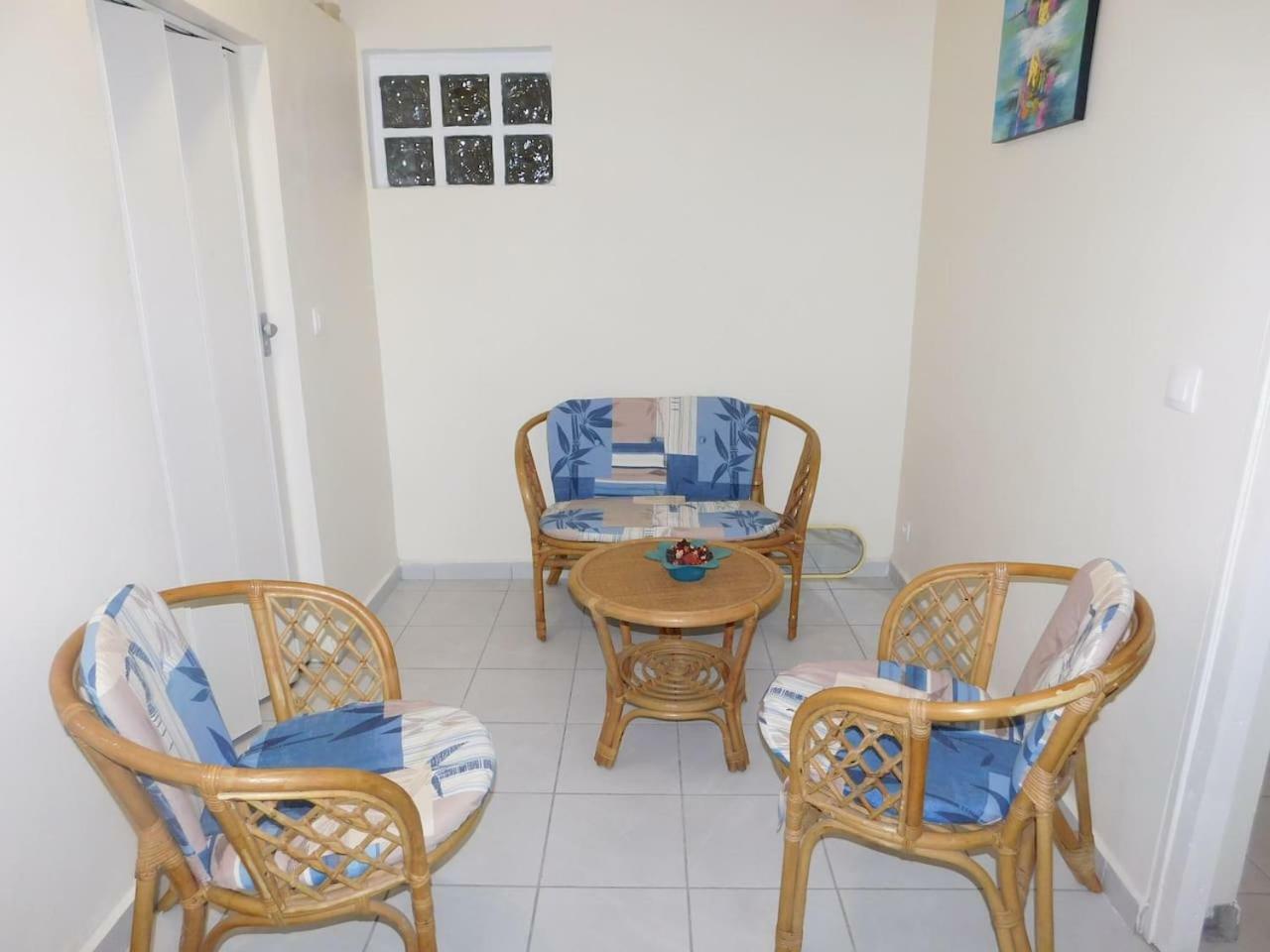 Charmant Petit T2 Dans Maison Vieux-Bourg Ngoại thất bức ảnh